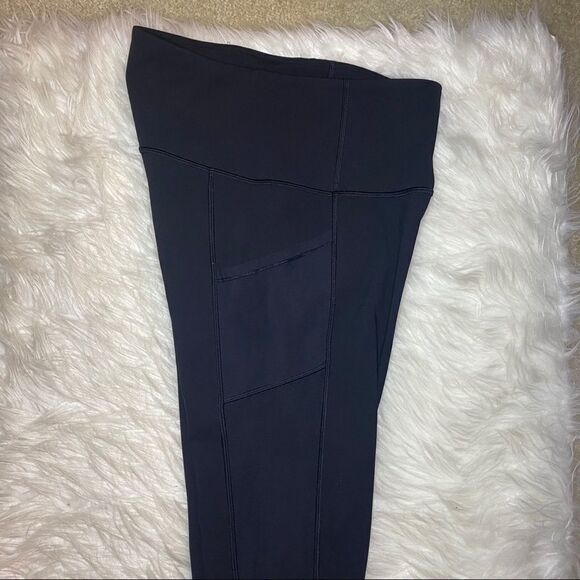 Lululemon Seek the Heat Crop - Picture 10 of 15